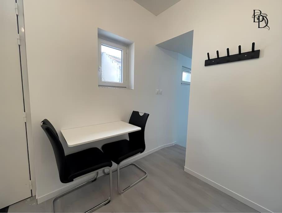T1 Bis Appartement B3 30M2 Cosy 7Min A Pieds Des Gares Роан Экстерьер фото
